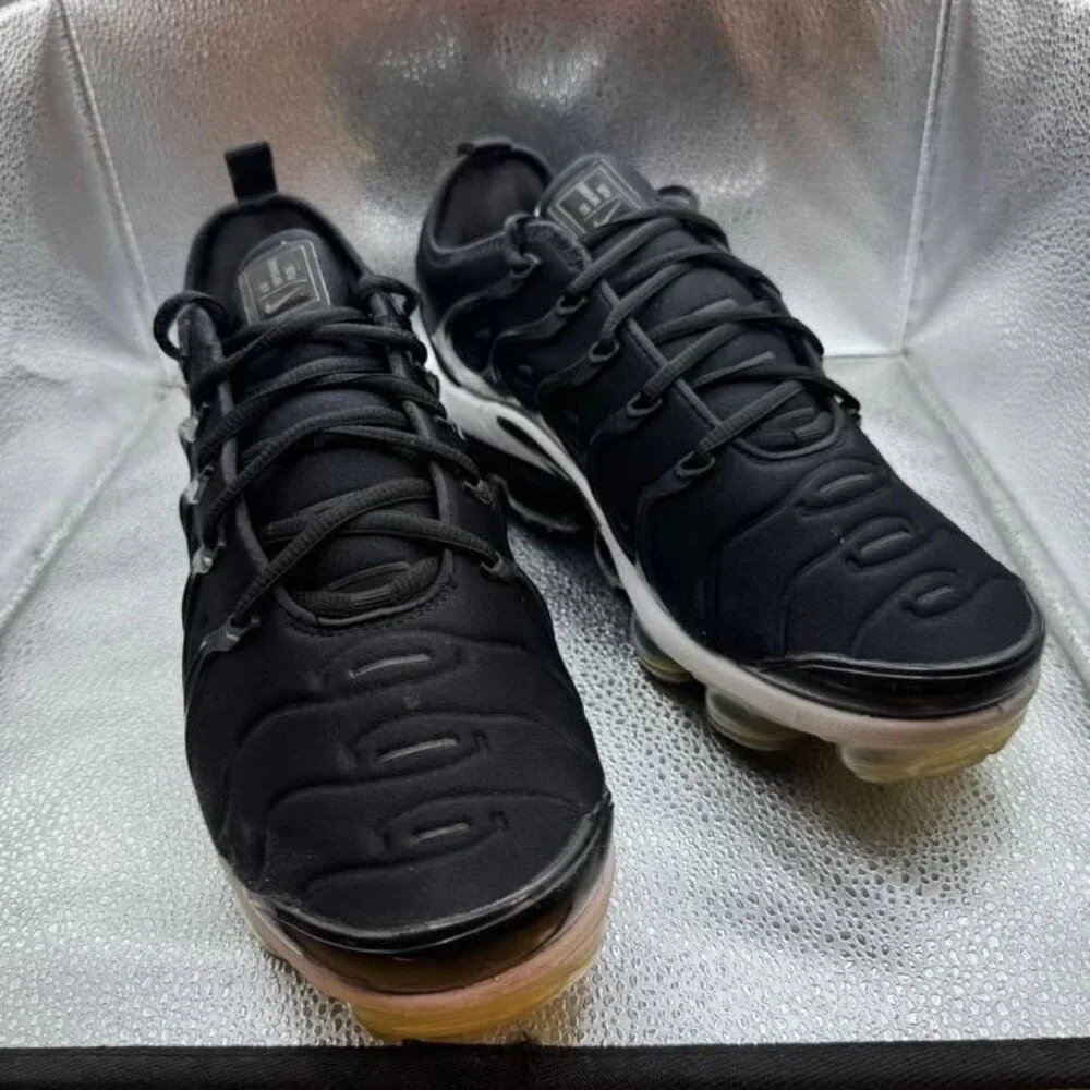 Size 11 - Nike Air VaporMax Plus Black Anthracite Low Athletic‎ Shoes 924453-010